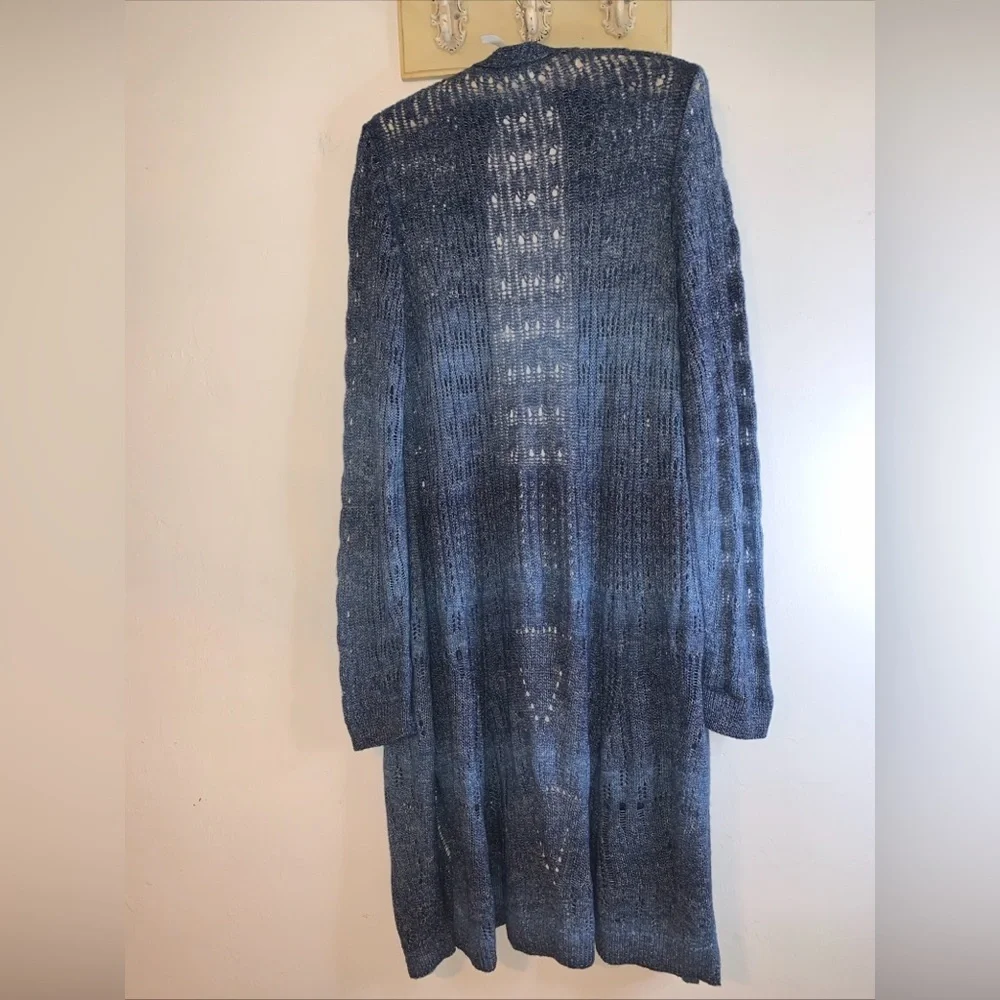 Womens Knit Cardigan Womens Blue Eyelet Long Sleeve Side Slit Sz Lg Fits XL-1X - Picture 11 of 12